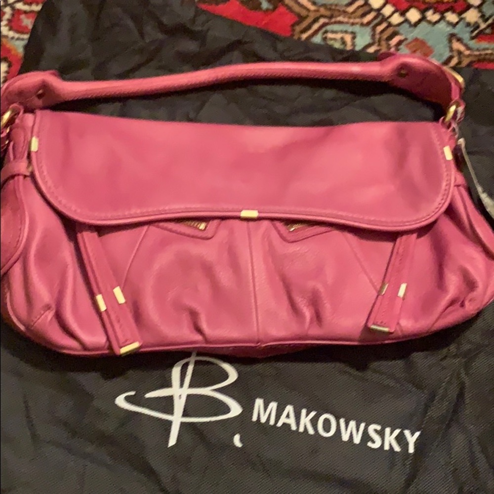 B Makowsky leather shoulder purse.